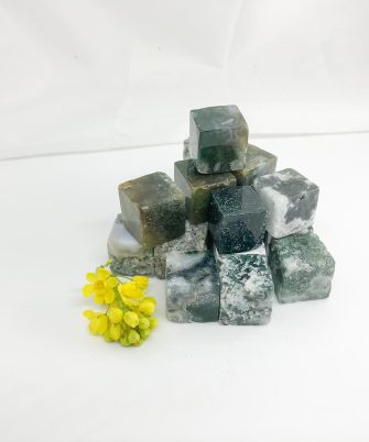 Alternative view of Moss Agate Cube