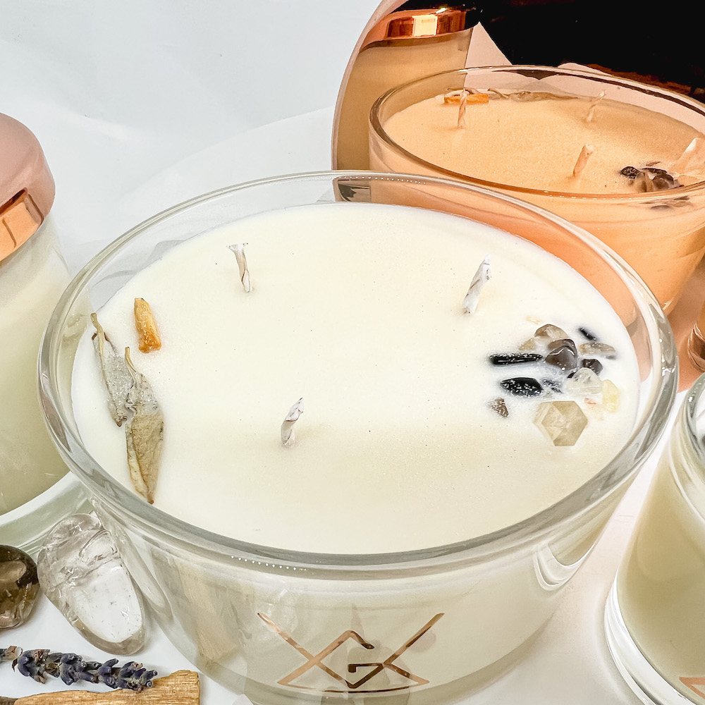 Palo Santo Meditation with Smokey & Clear Quartz Aromatherapy Candle - Image 16