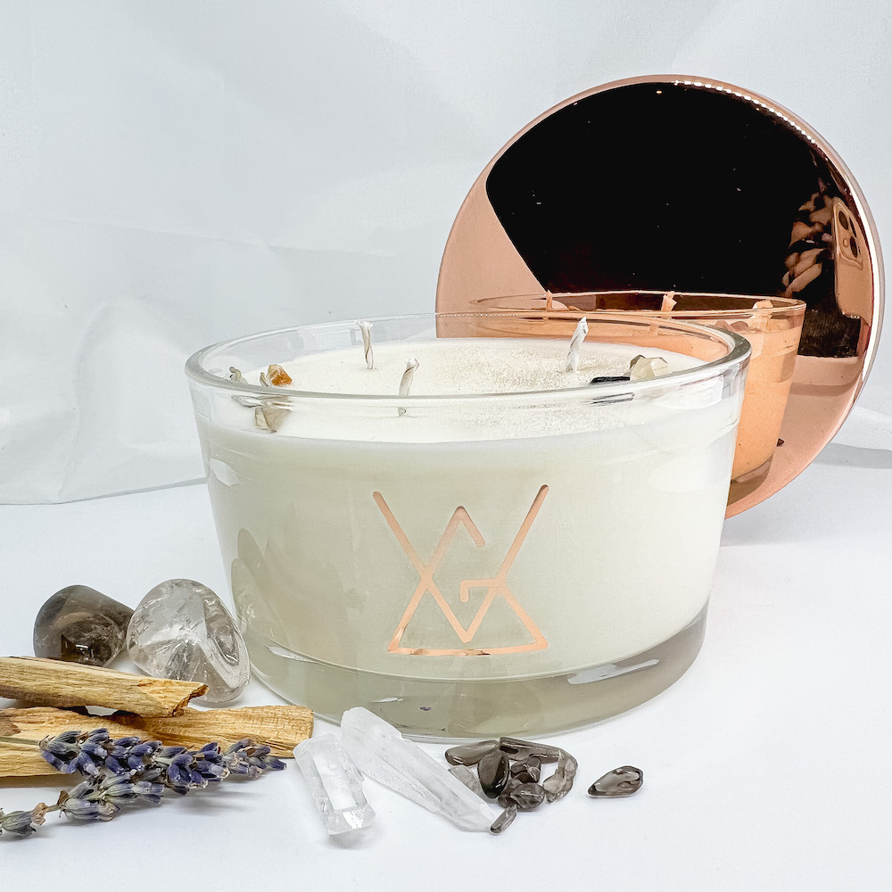 Palo Santo Meditation with Smokey & Clear Quartz Aromatherapy Candle - Image 3