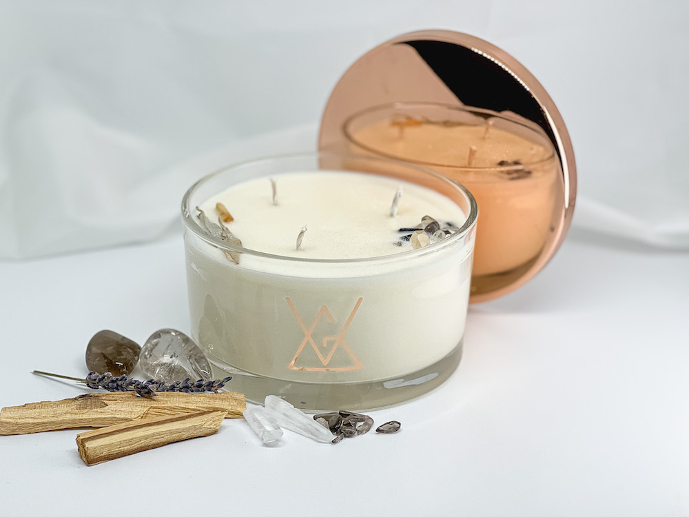 Palo Santo Meditation with Smokey & Clear Quartz Aromatherapy Candle - Image 8