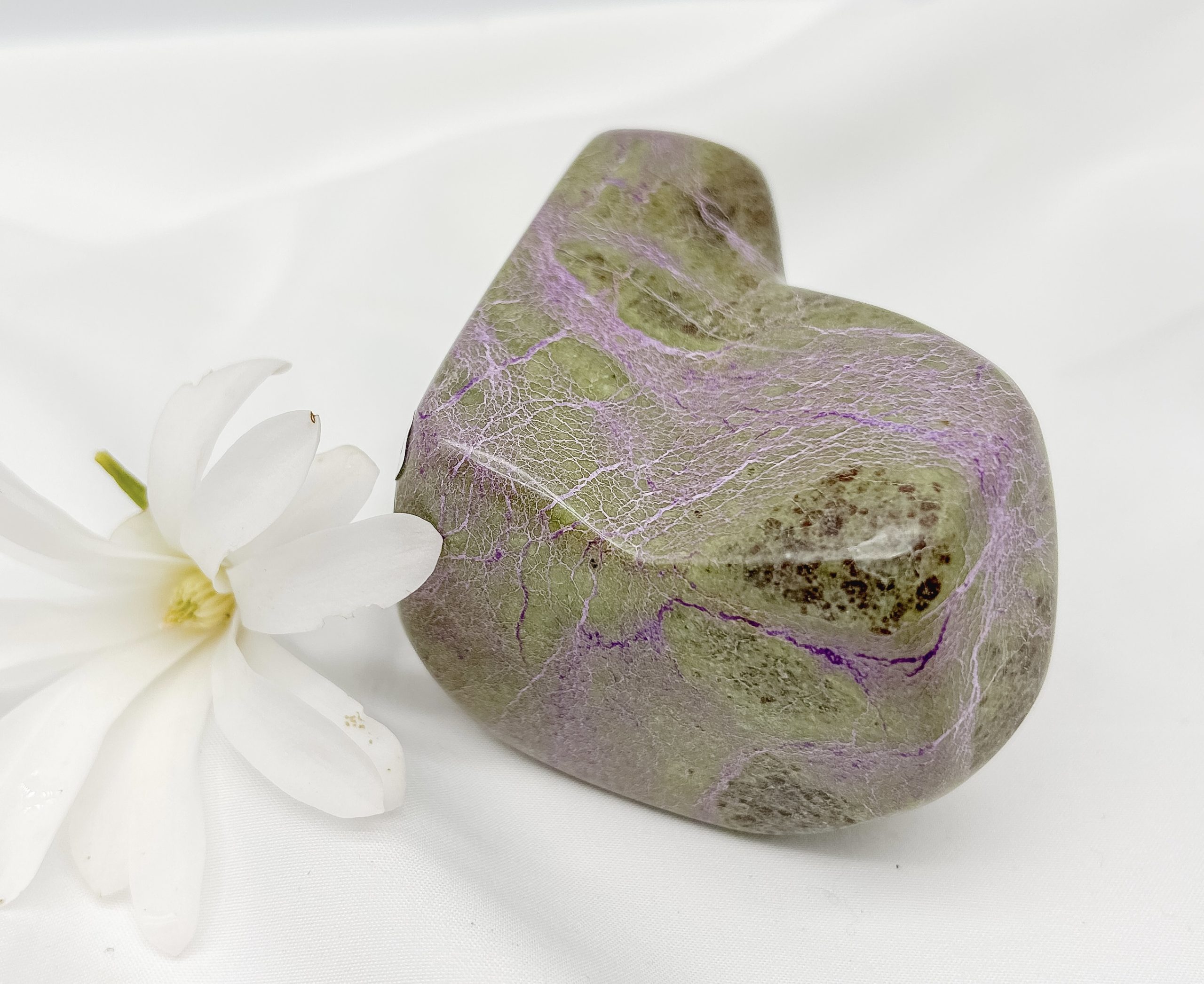 Crâne En Cristal Sculpté Main Stichtite & Serpentine – Réaliste, 5,1 Cm, Décoration Unique